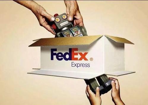 聯(lián)邦快遞將高峰時段附加的費用提升至明年